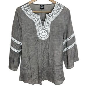 CalStyle Gray Brown White Crochet Trim Style boho popover tunic Size S